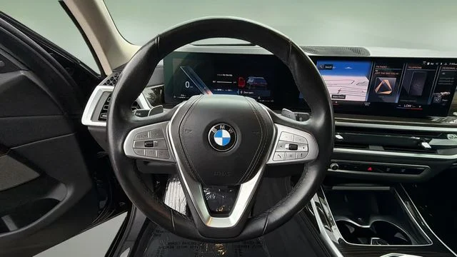 Used 2023 Black BMW xDrive40i image 14