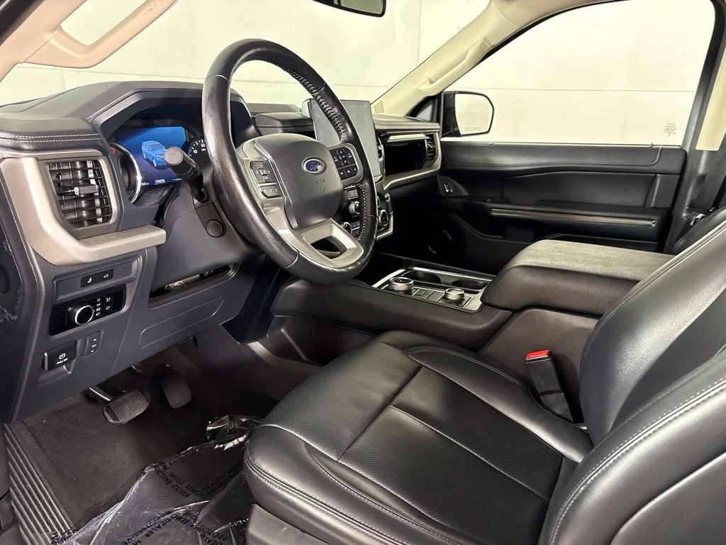 Used 2024 Gray Ford XLT image 23