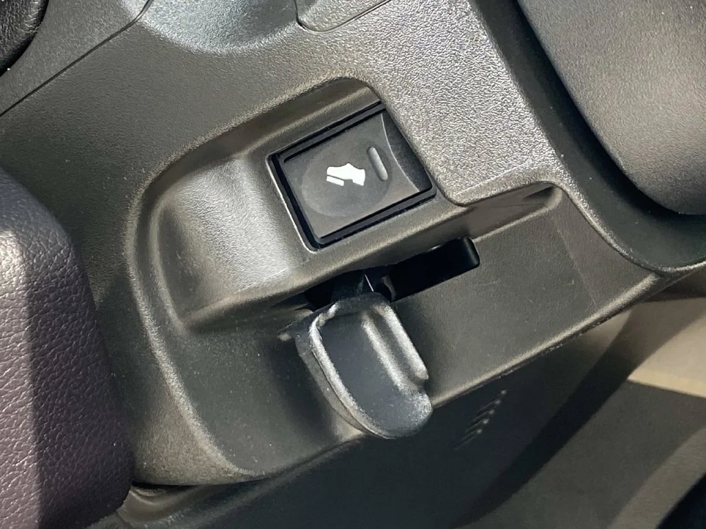 Used 2022 Red Ram Laramie image 34