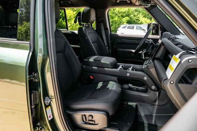 New 2026 Woolstone Green Land Rover S image 46