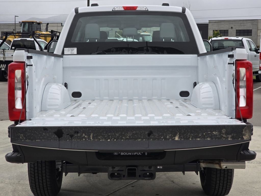 New 2026 Oxford White Ford XL image 23