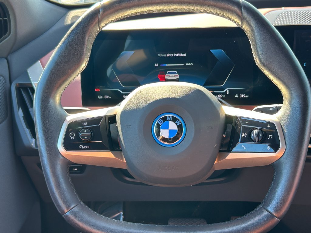 Certified Used 2024 Alpine White BMW xDrive50 image 18