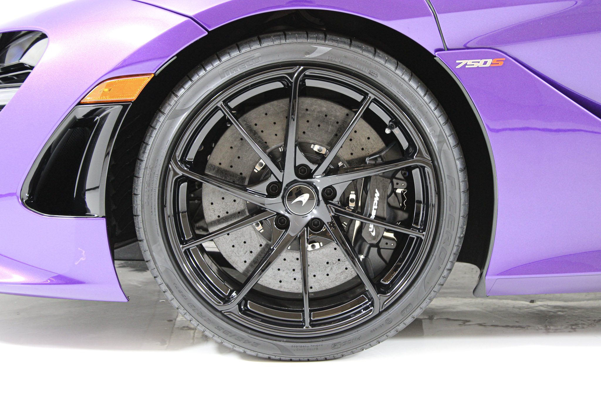 Used 2024 Purple McLaren Coupe image 27