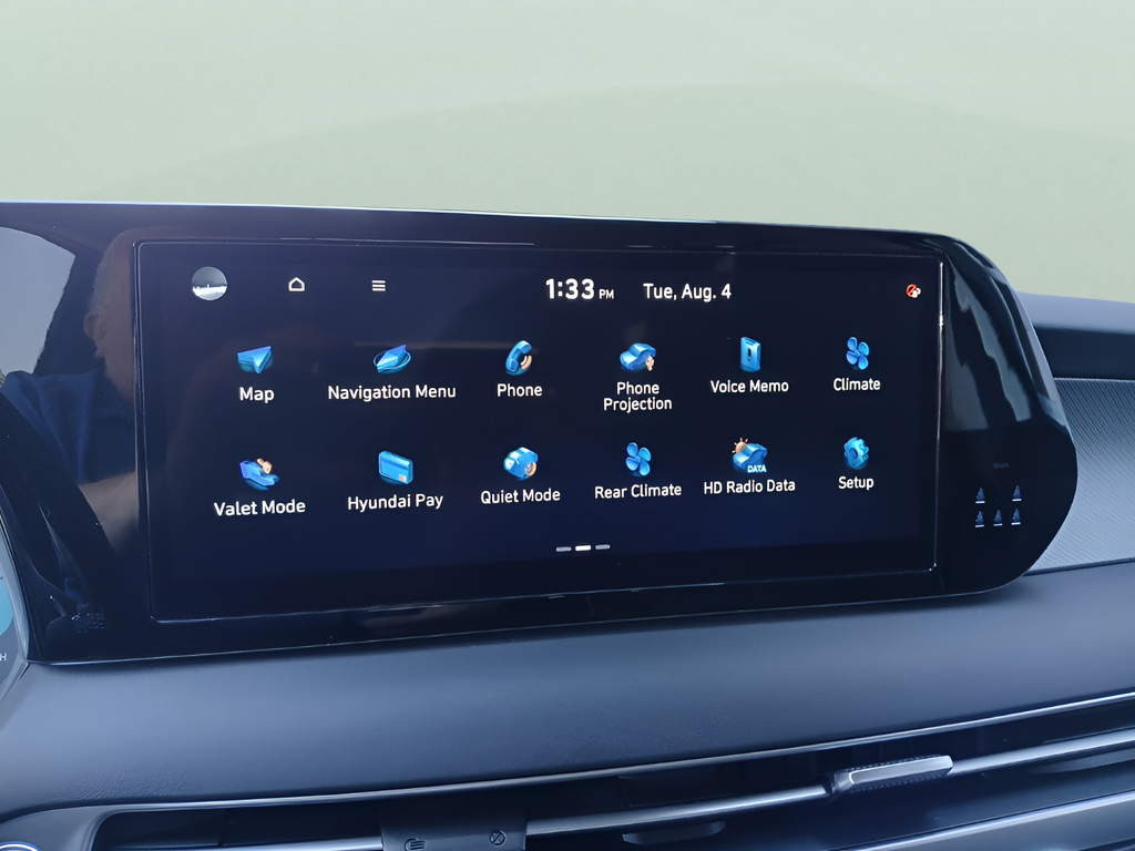 Used 2025 Silver Hyundai SEL image 16