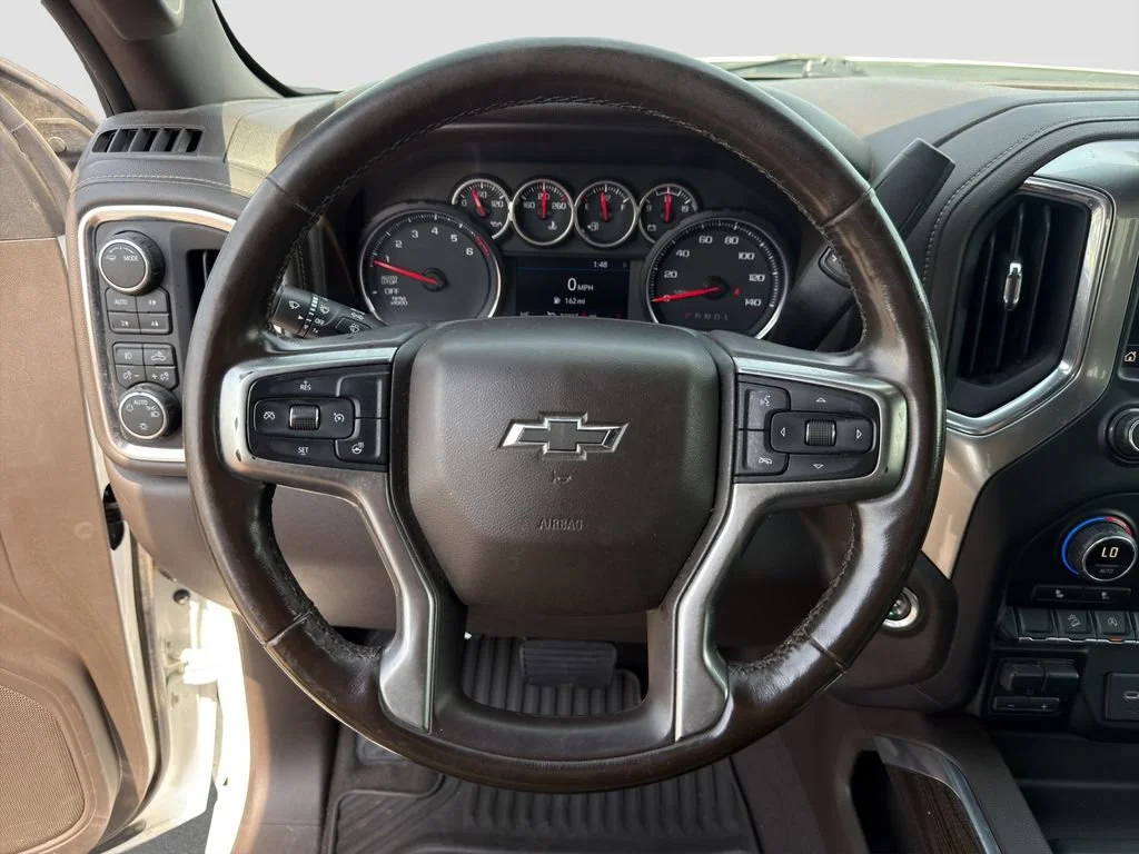 Used 2020 SUMMIT WHITE Chevrolet RST image 10