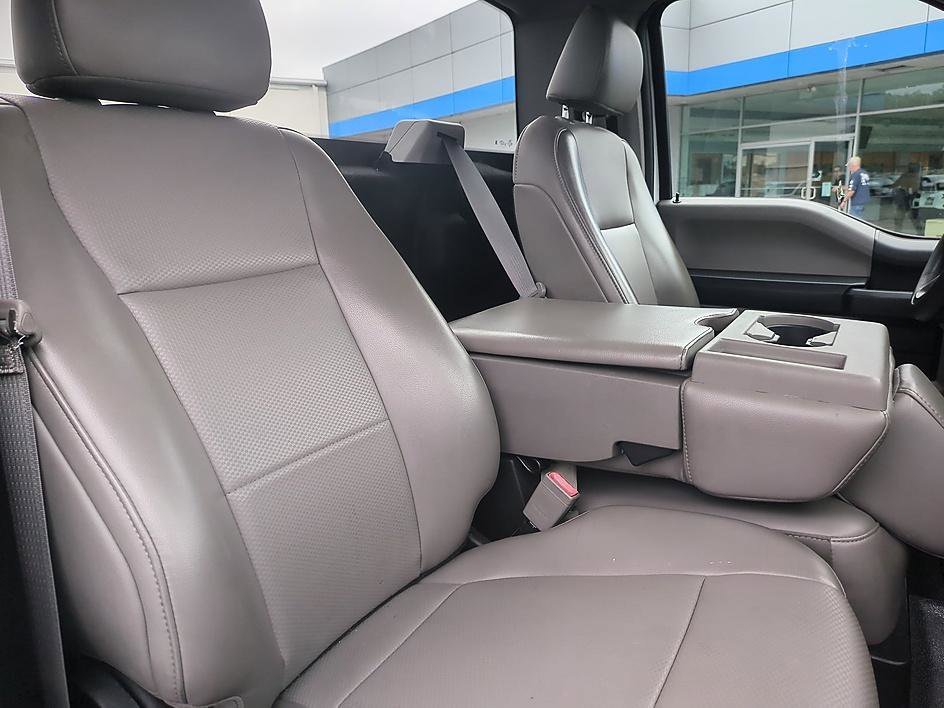 Used 2019 OXFORD WHITE Ford XL image 23