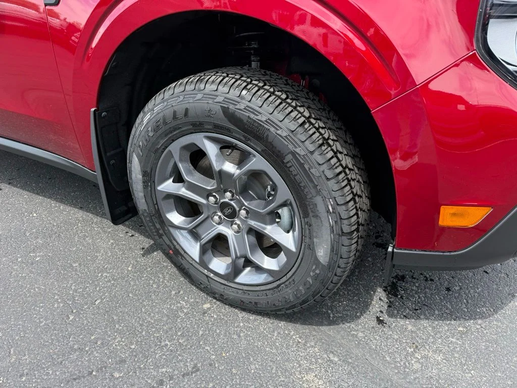 New 2026 Ruby Red Metallic Tinted Clearcoat Ford XLT image 3