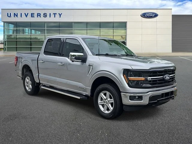 Used 2025 Silver Ford XLT image 1