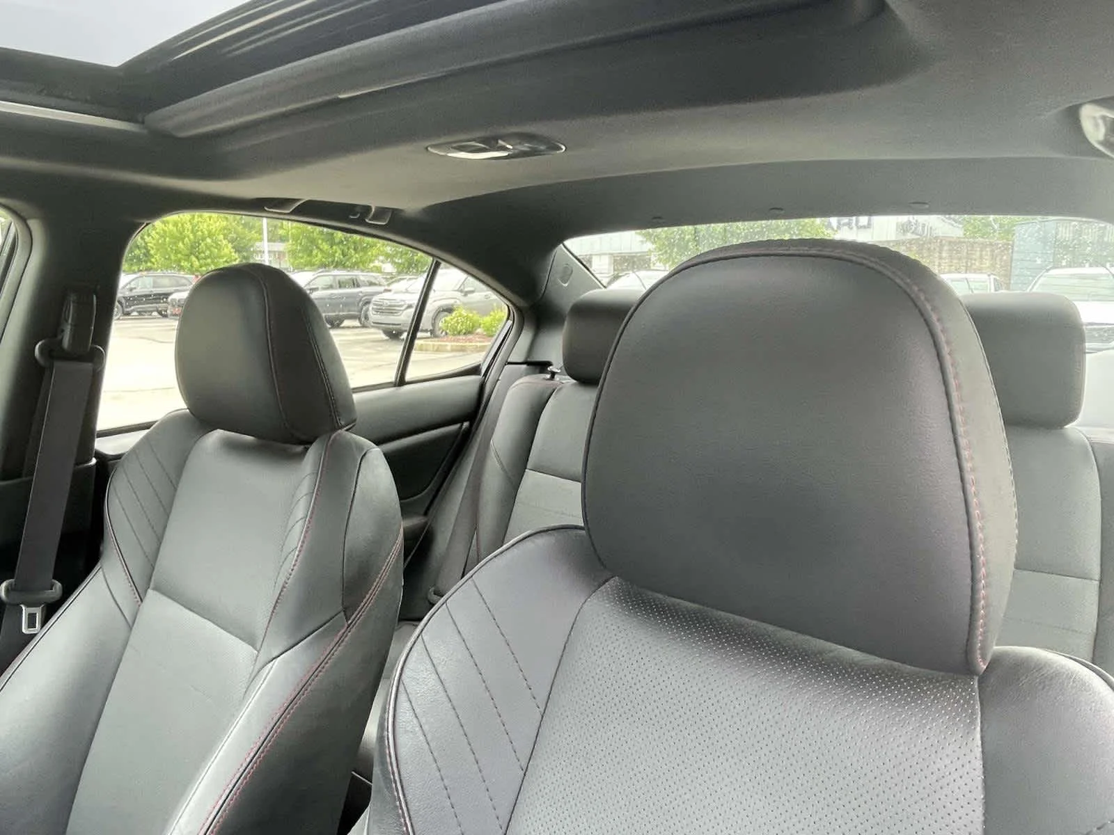 Used 2016 Dark Gray Metallic Subaru Limited image 5