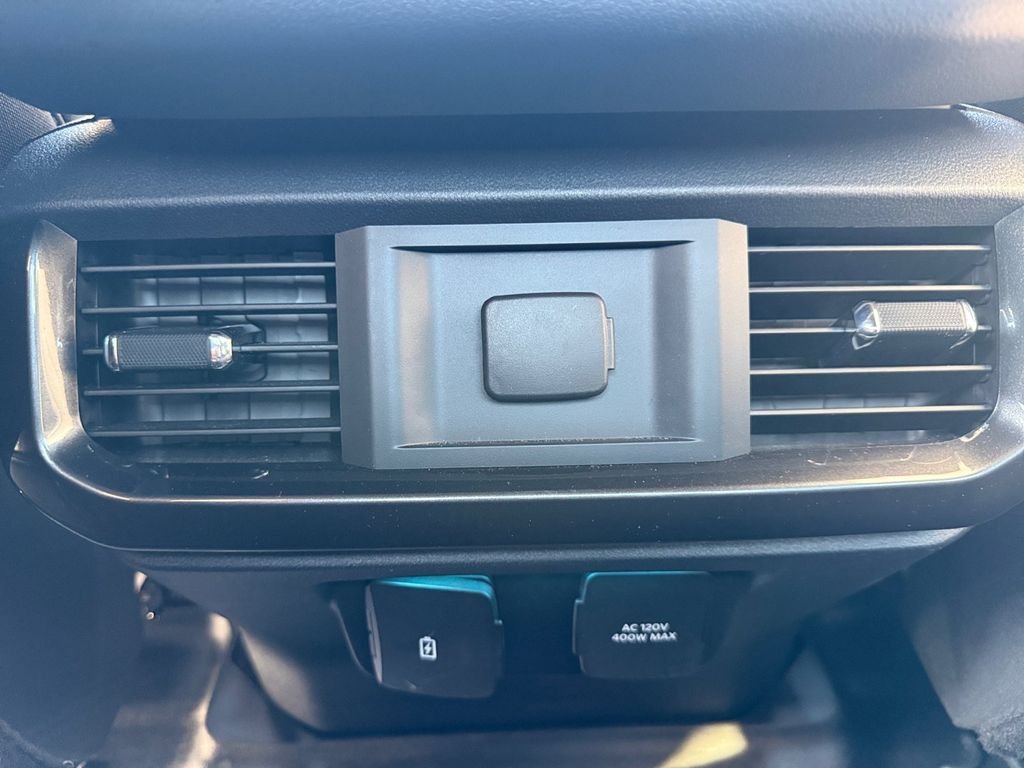 Used 2021 Red Ford XLT image 23