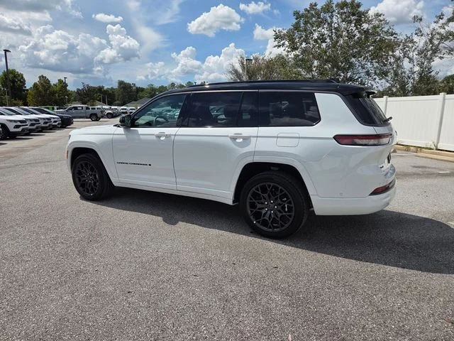 New 2027 Bright White Clearcoat Jeep Summit image 11