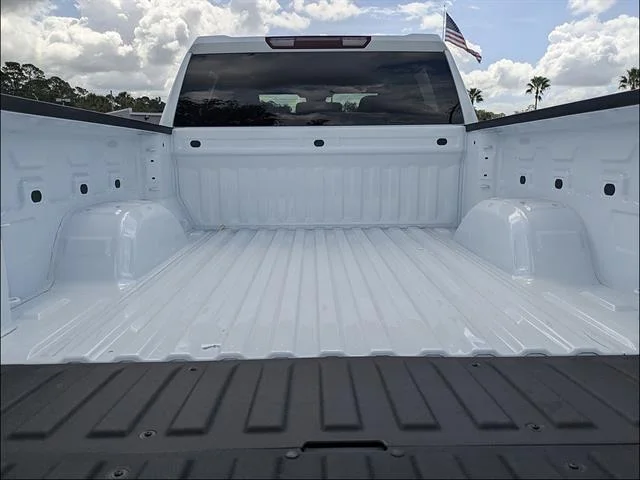 2026 GMC Sierra 1500 SLT - Photo 16