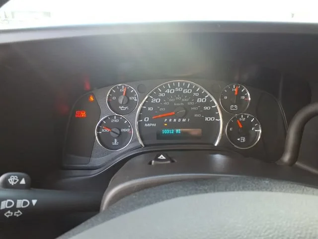 Used 2025 Summit White Chevrolet WT image 14