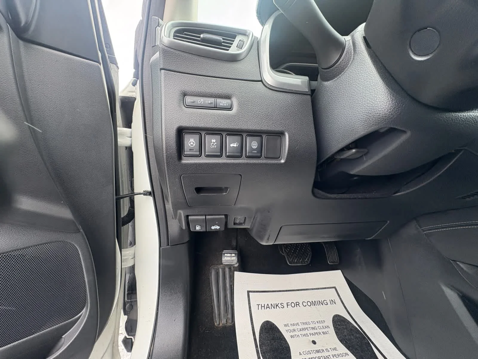 Used 2024 Pearl White Tricoat Nissan SV image 21