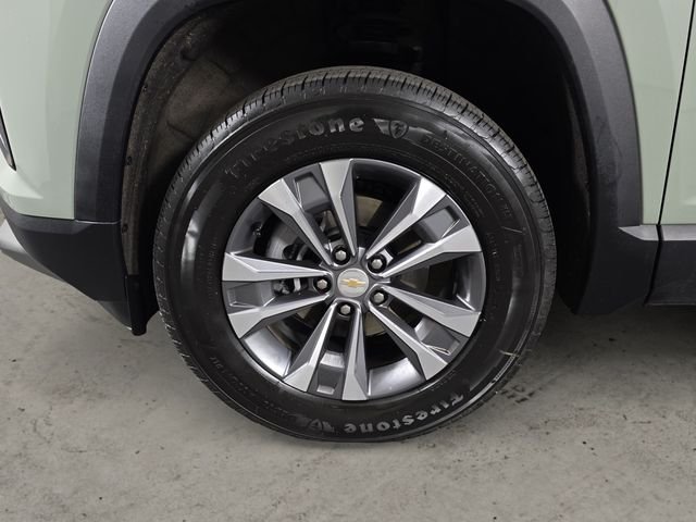 Used 2026 Green Chevrolet LT image 9