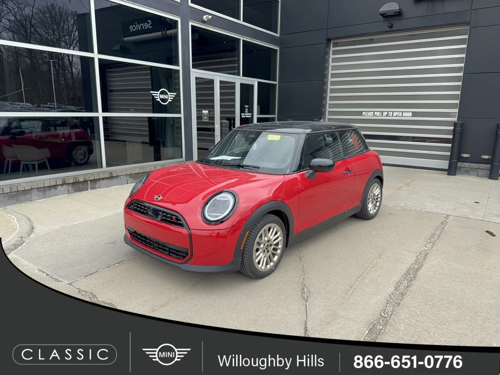 2026 MINI Hardtop Cooper S Signature's photo
