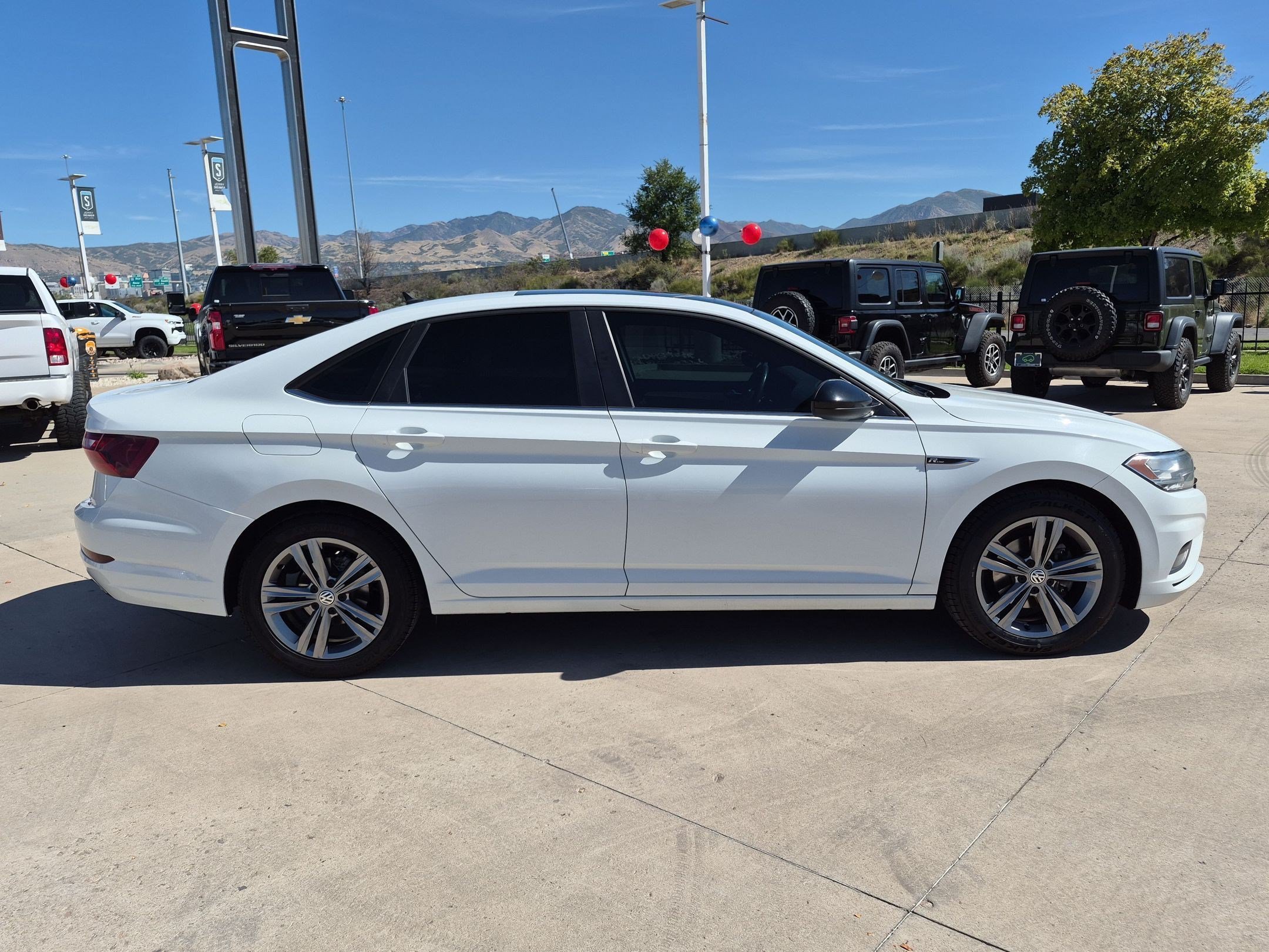 Used 2020 Pure White Volkswagen R-Line image 6