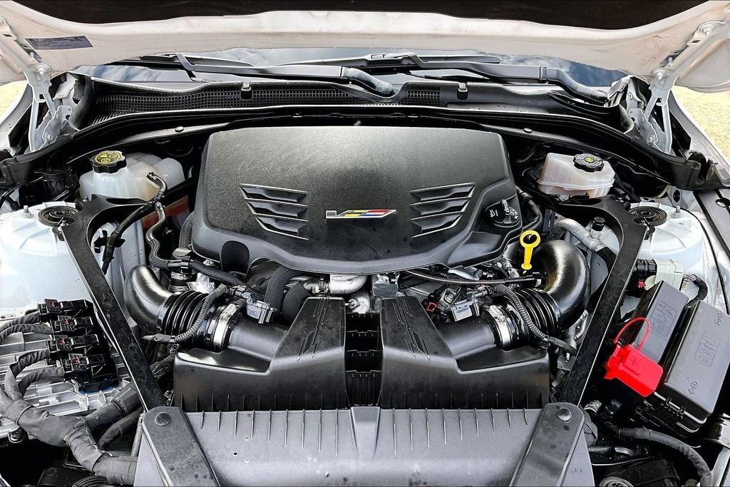 Certified Used 2023 Summit White Cadillac V-Series Blackwing image 9