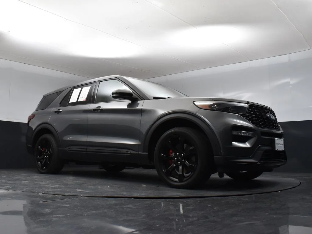 Used 2021 Gray Ford ST image 31