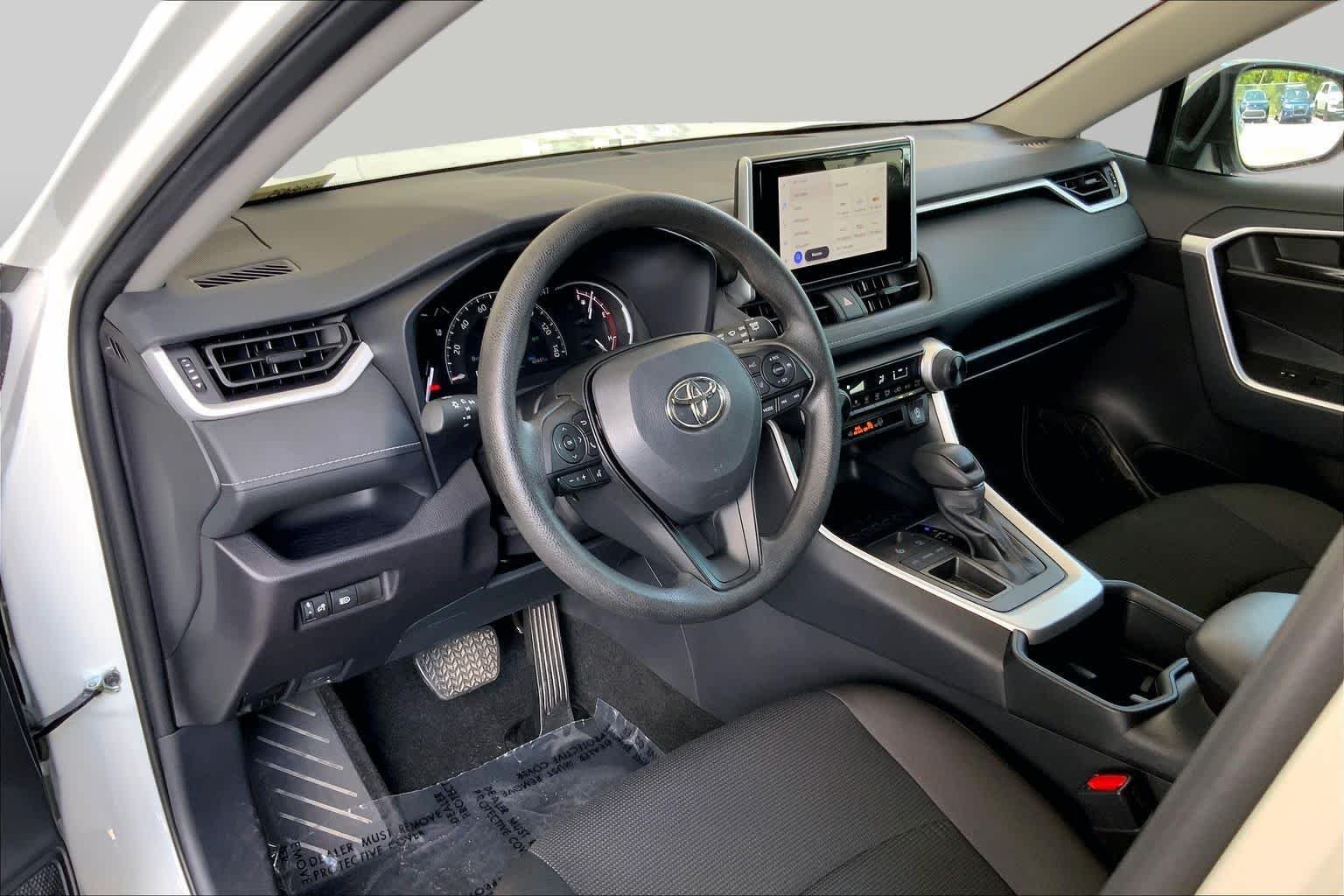 Used 2025 Ice Cap Toyota LE image 18