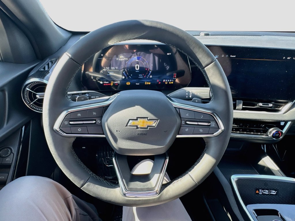 2027 Chevrolet Equinox LT - Photo 11