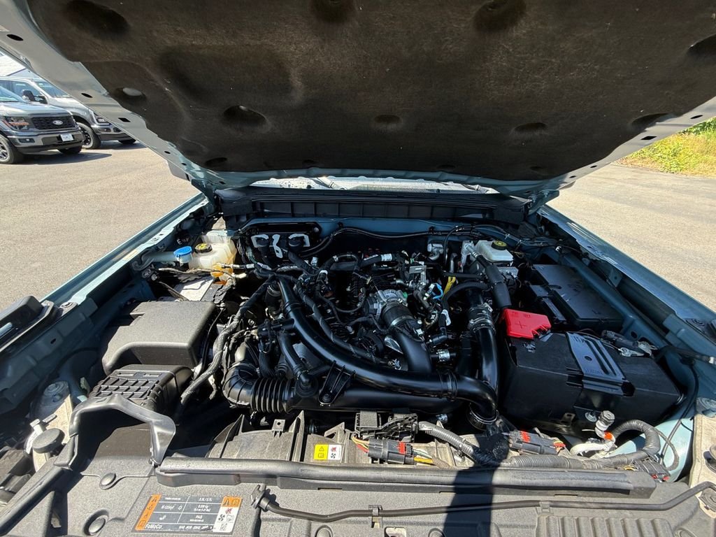 Used 2022 Blue Ford Wildtrak image 21