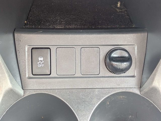 Used 2011 Brown Toyota Base image 22