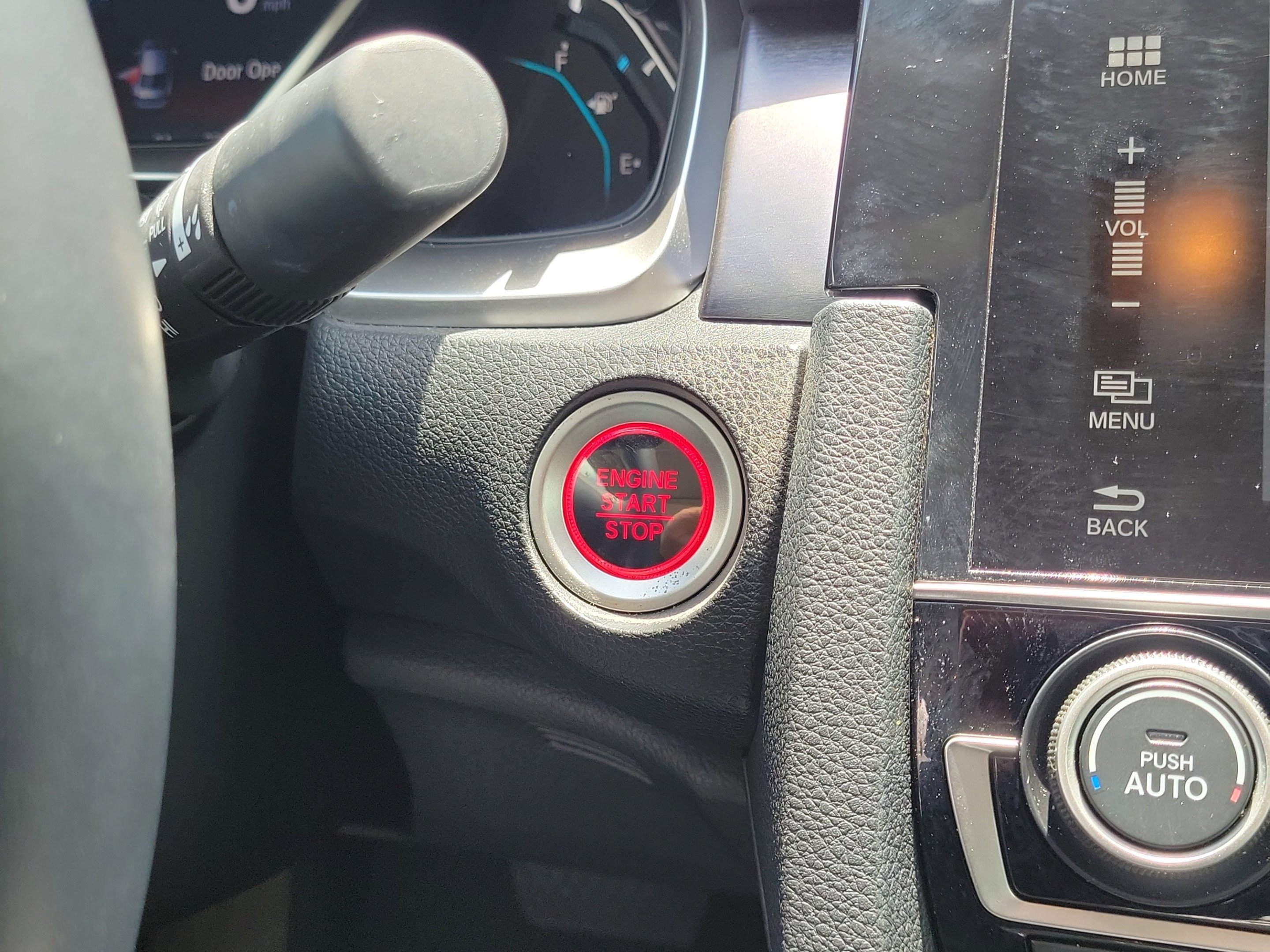Used 2018 Silver Metallic Honda EX-L image 16