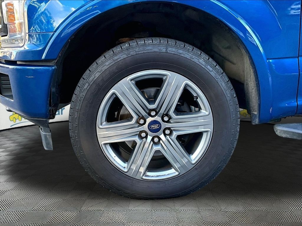 Used 2018 Lightning Blue Ford XLT image 7