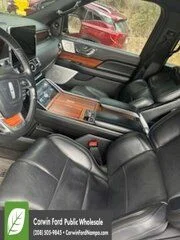 Used 2018 Black Lincoln Reserve image 6