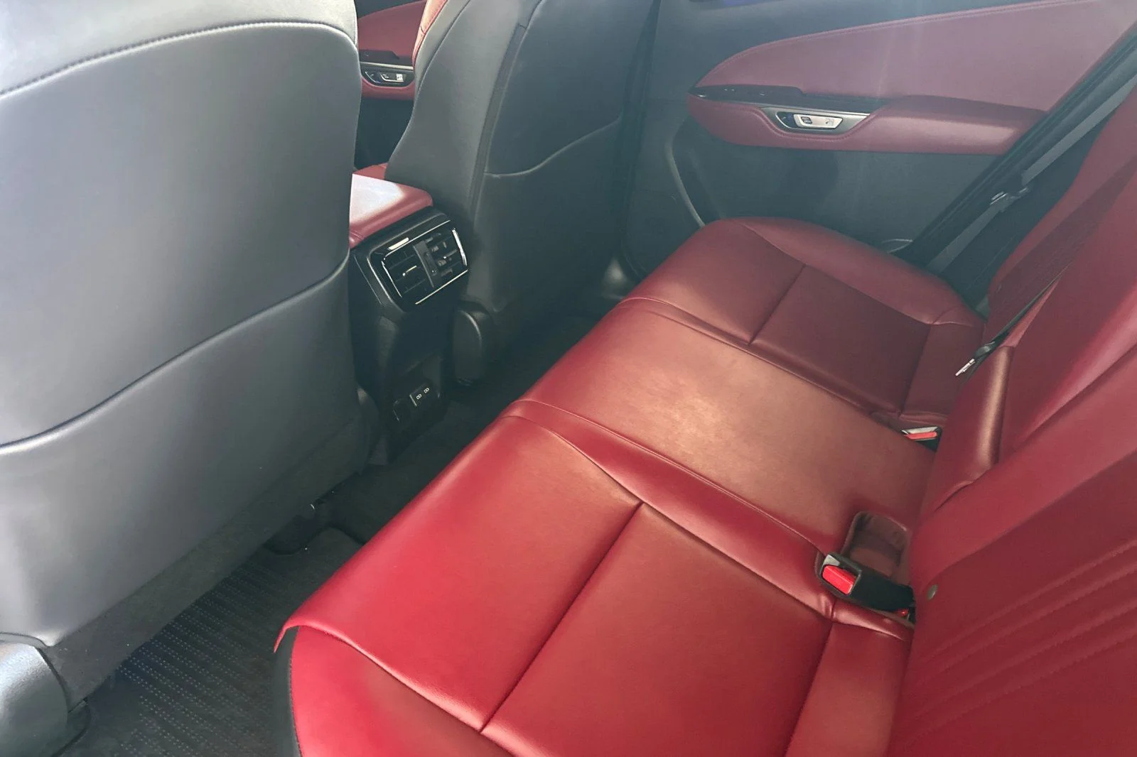 Used 2024 White Pearl Lexus 350h Premium image 9
