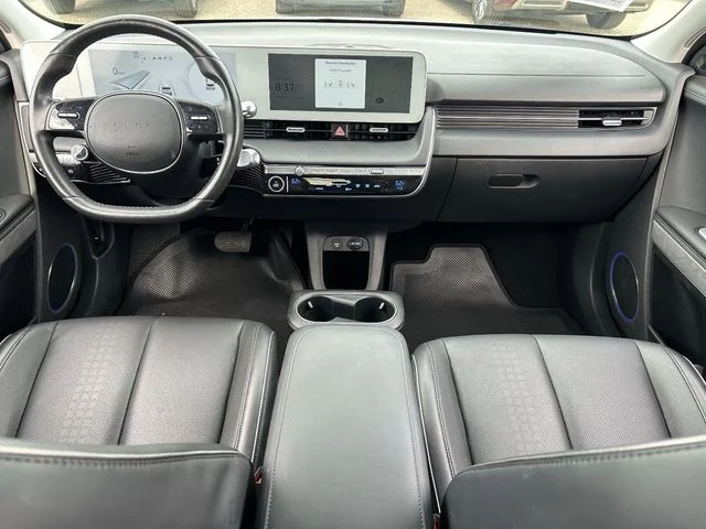 Used 2023 Atlas White Hyundai SEL image 16