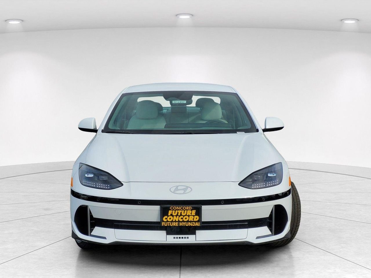 New 2025 White Hyundai SEL image 2