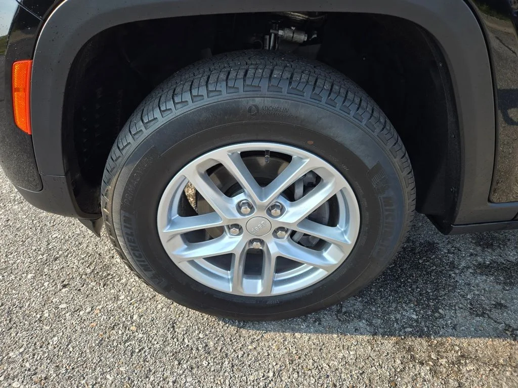 Used 2024 Black Jeep Laredo X image 12