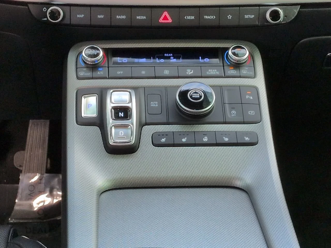 Used 2025 Gray Hyundai SEL Premium 7P image 18