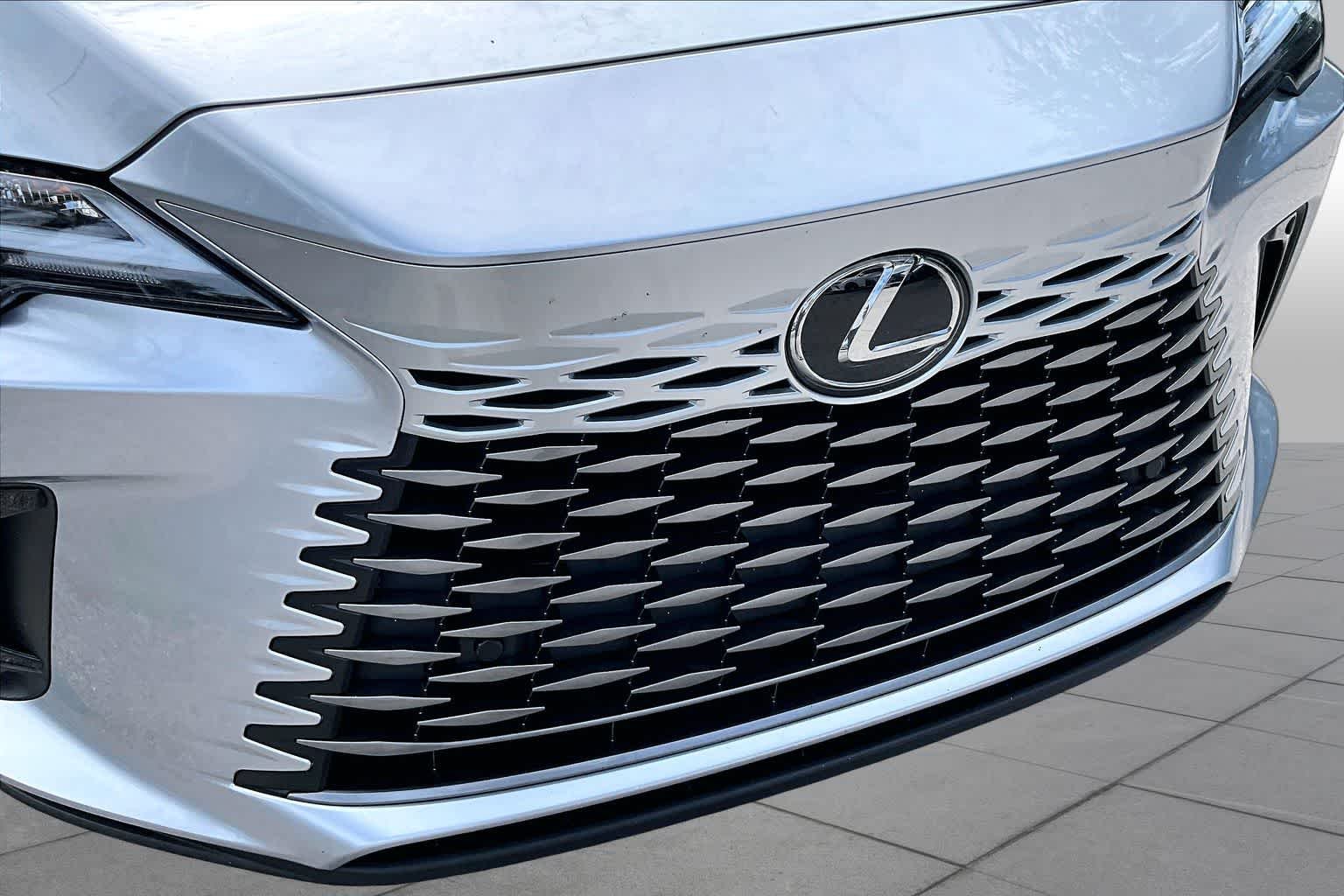 Used 2023 Iridium Lexus  image 30