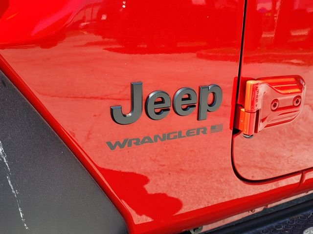 New 2025 Firecracker Red Clear-Coat Exterior Paint Jeep Sport S image 9
