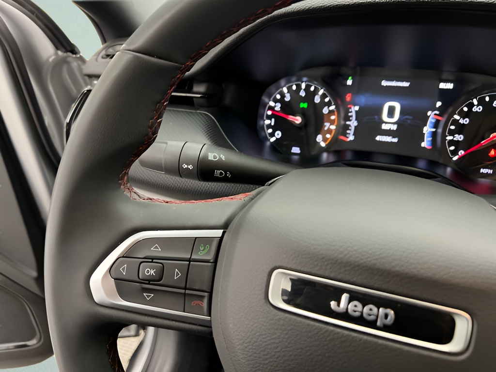 Used 2025 Silver Jeep Trailhawk image 25