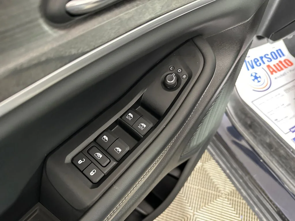 Used 2025 Black Jeep Limited image 16