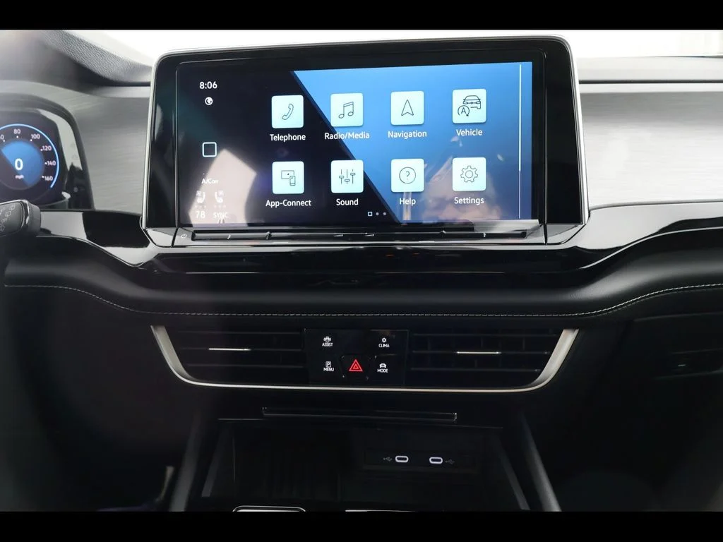 New 2026 Black Volkswagen 2.0T SE w/Technology image 13