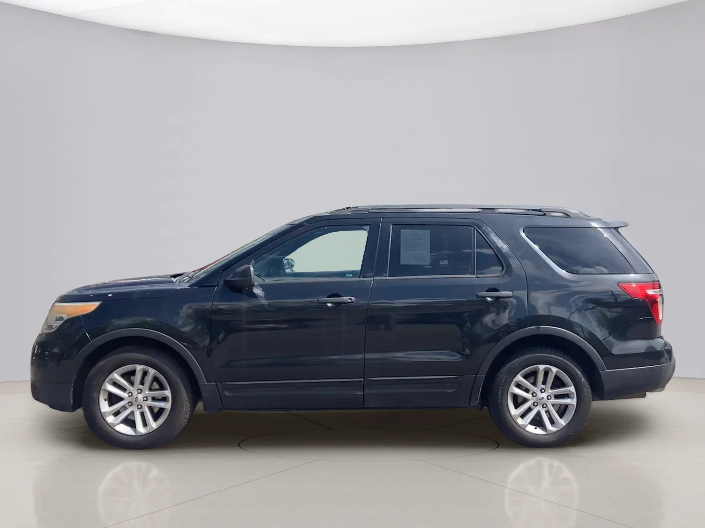 Used 2015 Black Ford BASE image 2