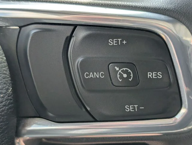 Used 2023 White Jeep Rubicon 4xe image 17