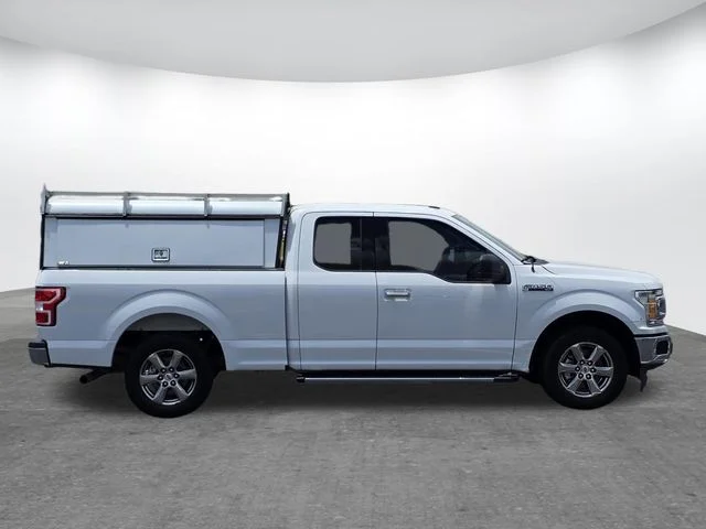 Used 2020 Oxford White Ford XLT image 3