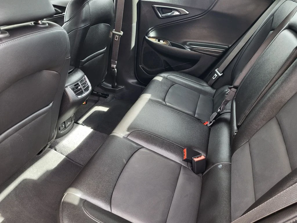 Used 2024 Mineral Gray Metallic Chevrolet 2LT image 21