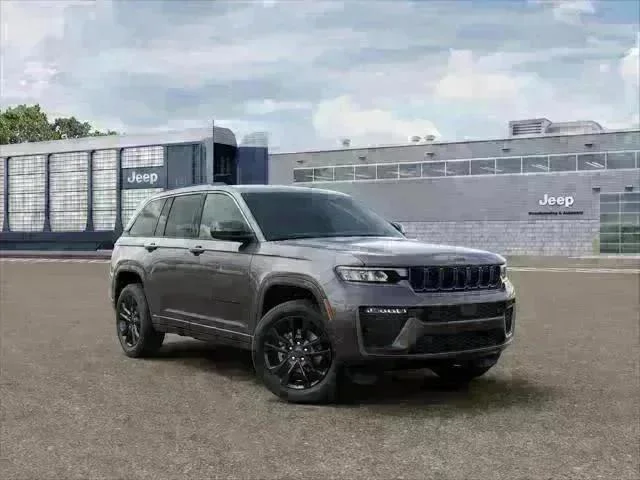 New 2026 Baltic Gray Metallic Clear-Coat Exterior Paint Jeep Limited image 36