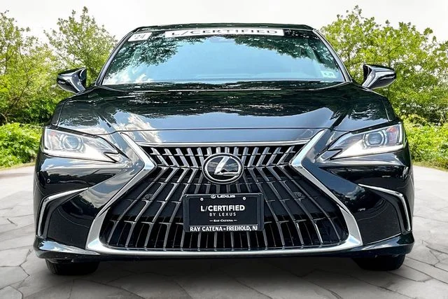 Certified Used 2024 Black Lexus 300h image 2