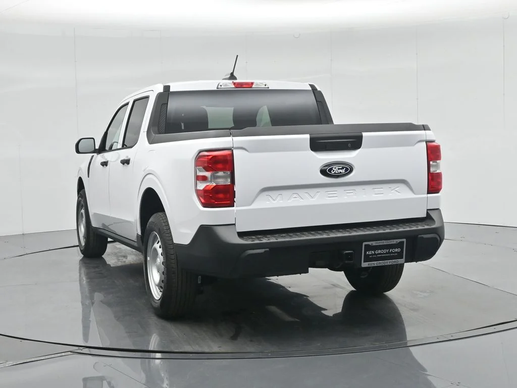 New 2026 Oxford White Ford XL image 25