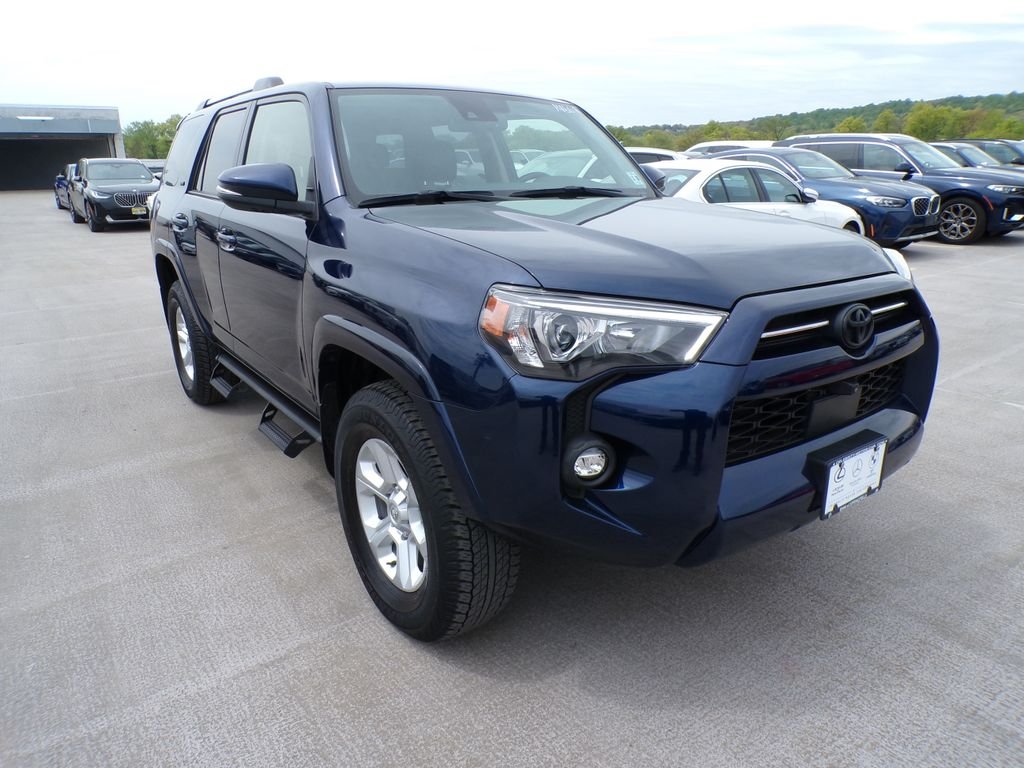 2023 Toyota 4Runner SR5 Premium 4WD V6's photo