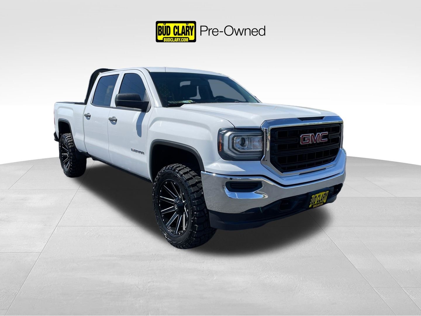 2018 GMC Sierra 4WD Crew Cab Short Box's photo