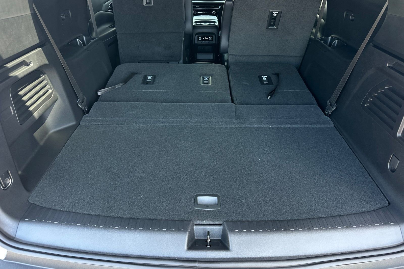 2026 Chevrolet Traverse LT - Photo 16